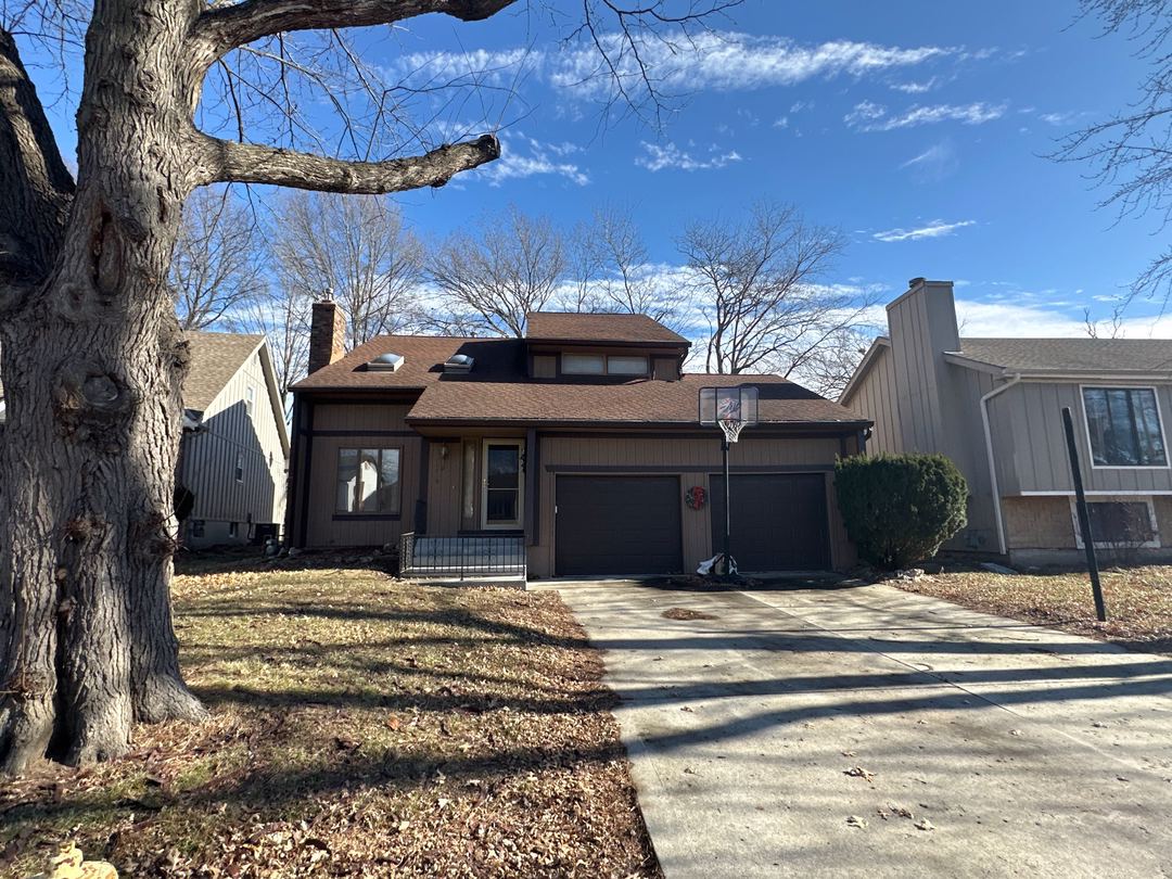 Craig Ave, Grandview, MO 64030