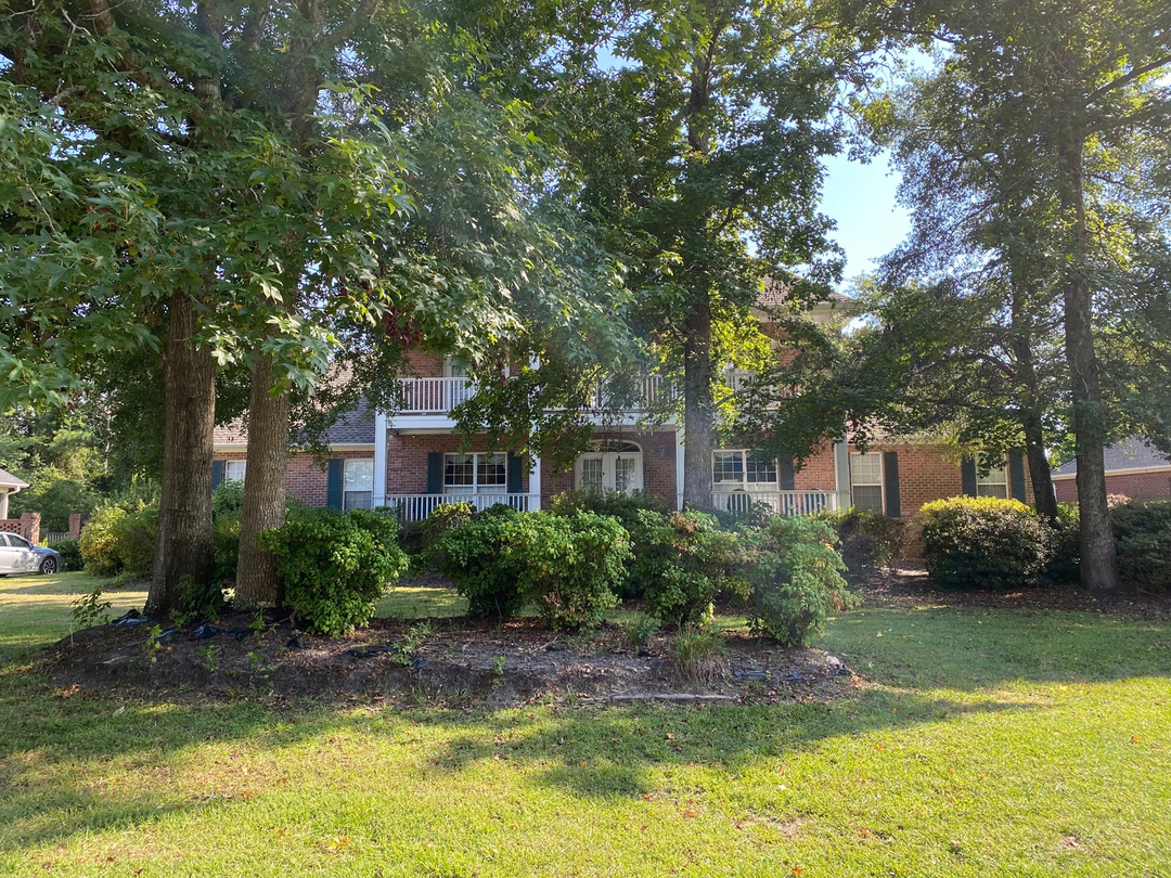 Finian Dr, Wilmington, NC 28409