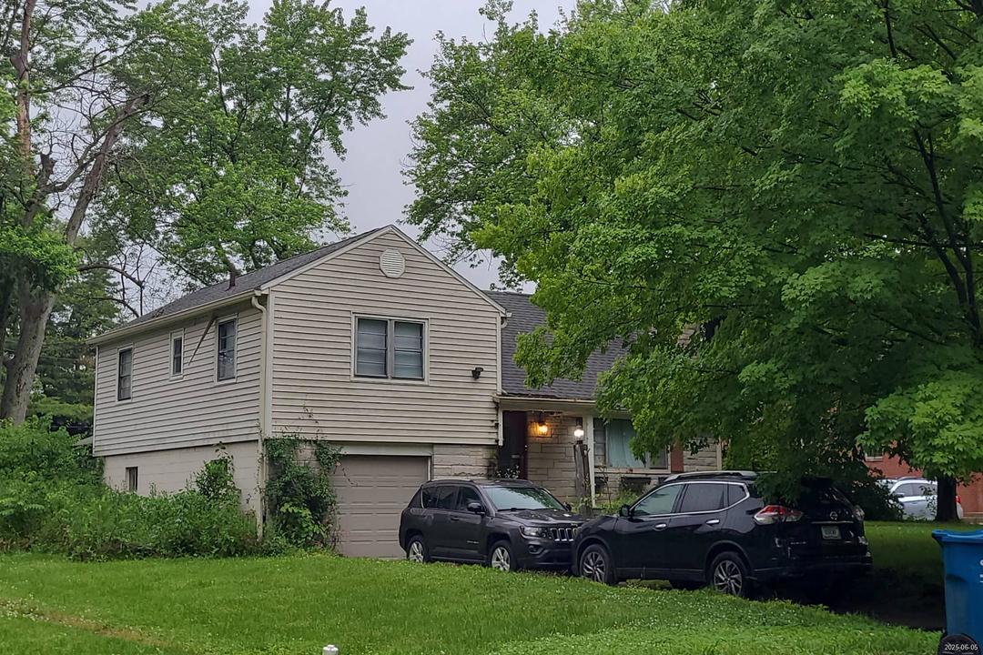 Oxford St, Indianapolis, IN 46220