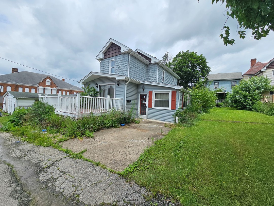 Addison St, Washington, PA 15301