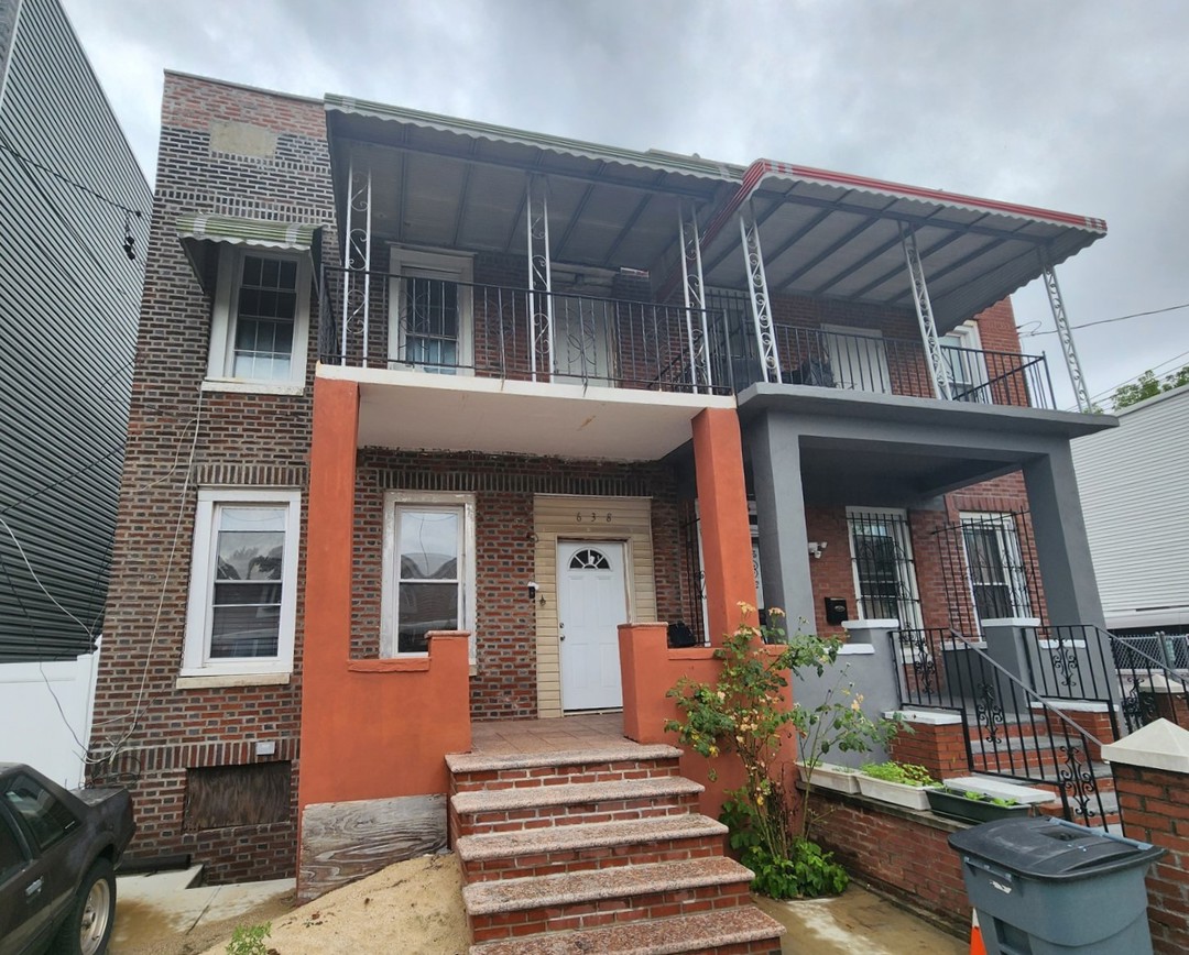 Hinsdale St, Brooklyn, NY 11207 #1