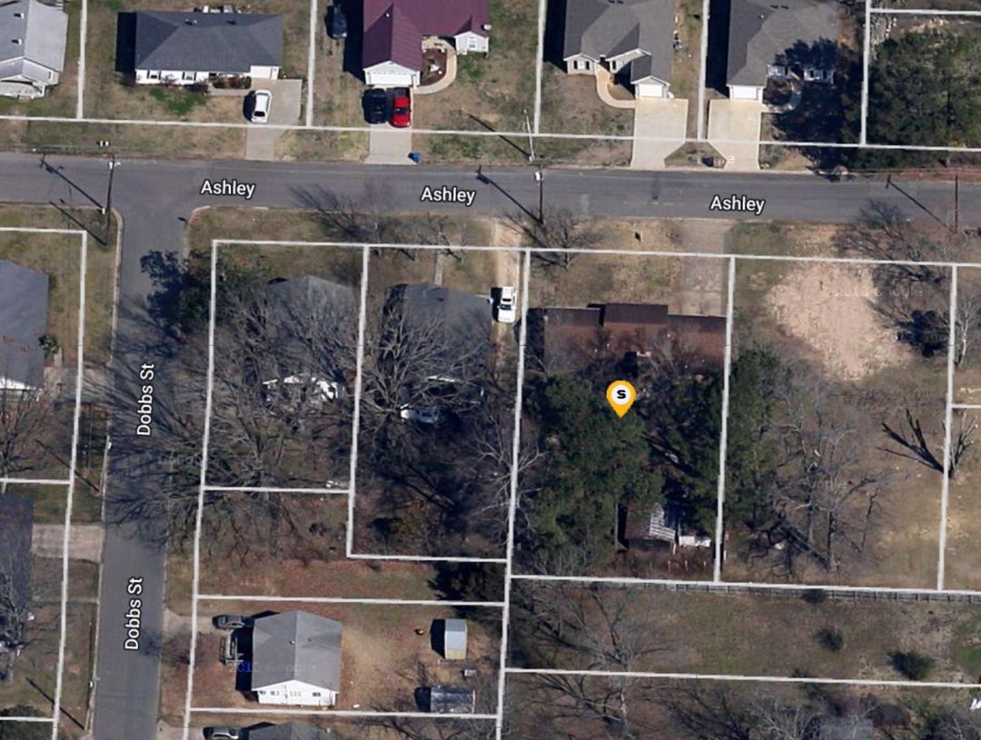 Ashley St, Benton, AR 72015