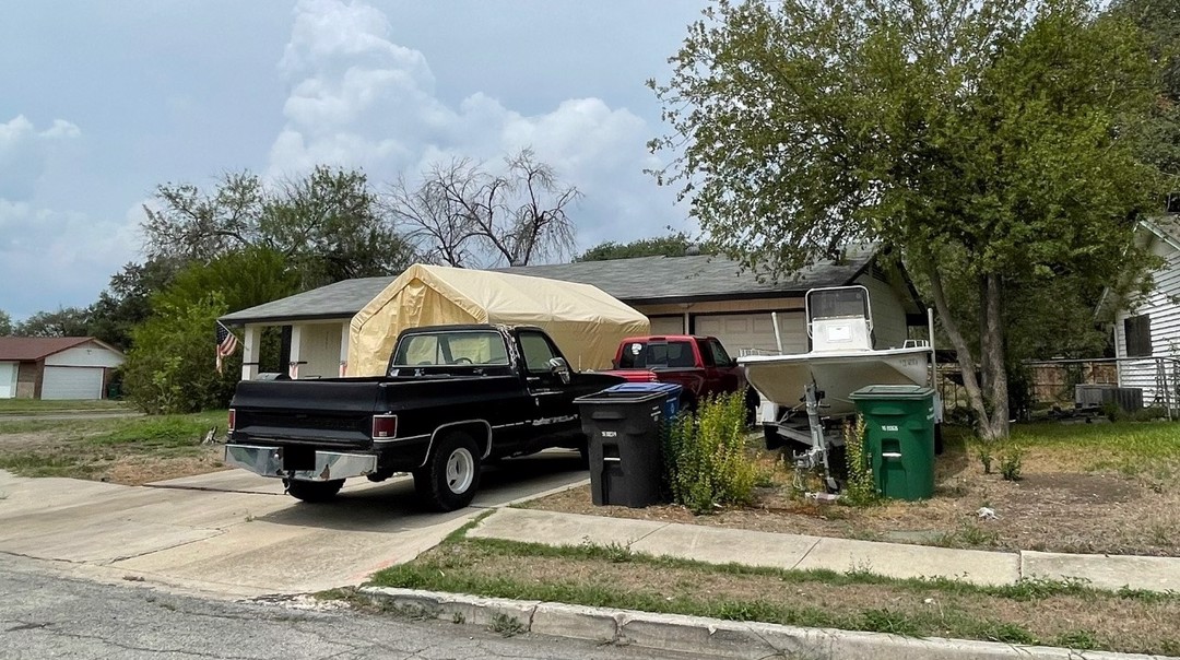 Grassfield Dr, San Antonio, TX 78227 #1