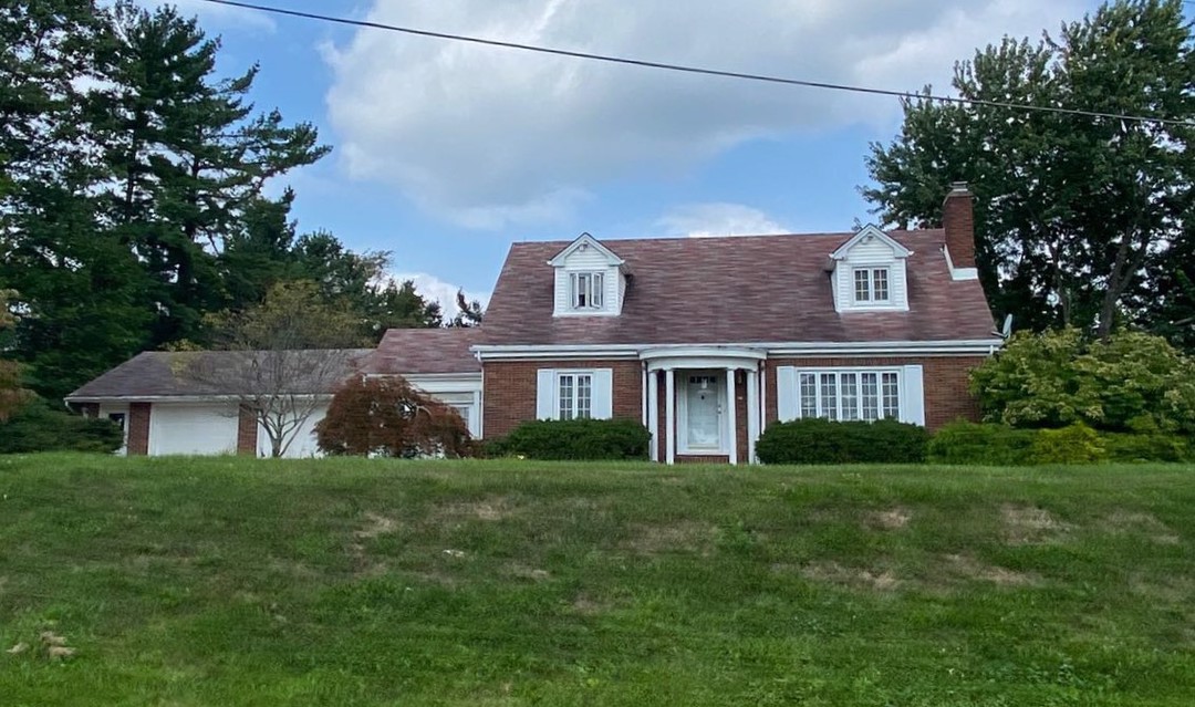 Moss Run Rd, Bellaire, OH 43906