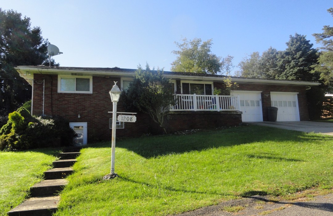Garden St, Greensburg, PA 15601