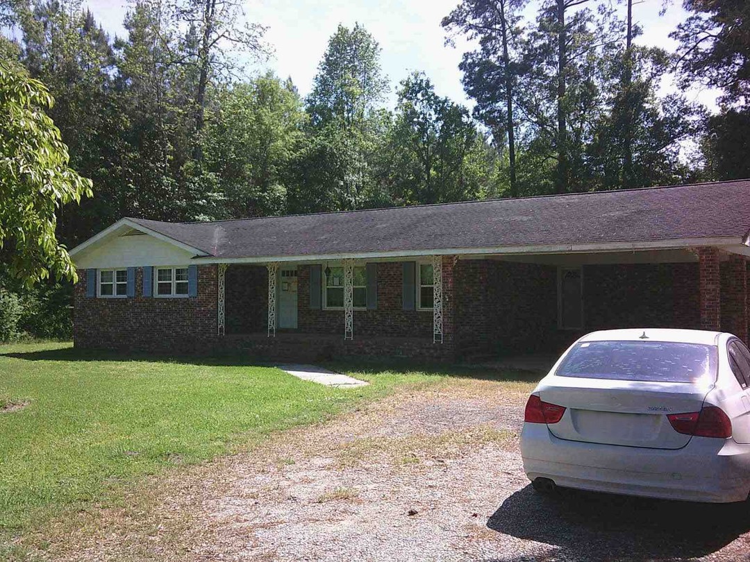 1005 Sunset Dr<br>Latta &middot; SC &middot; 29565<br>Dillon County