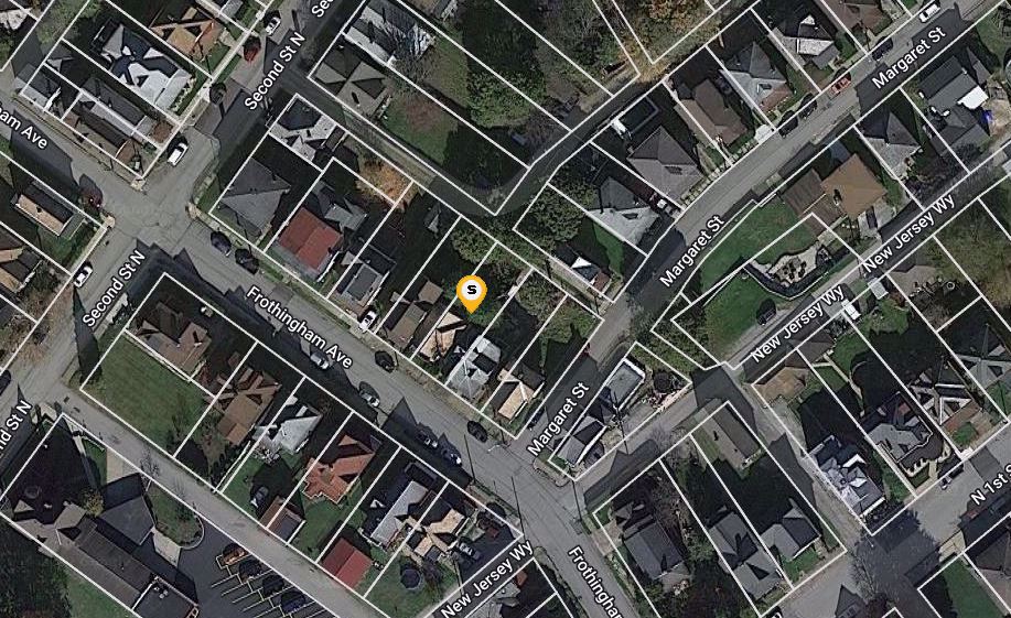 Frothingham Ave, Jeannette, PA 15644