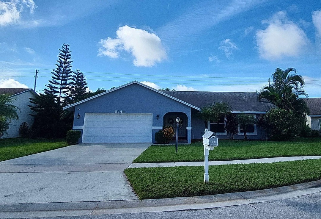Linden Way, Lake Worth, FL 33467