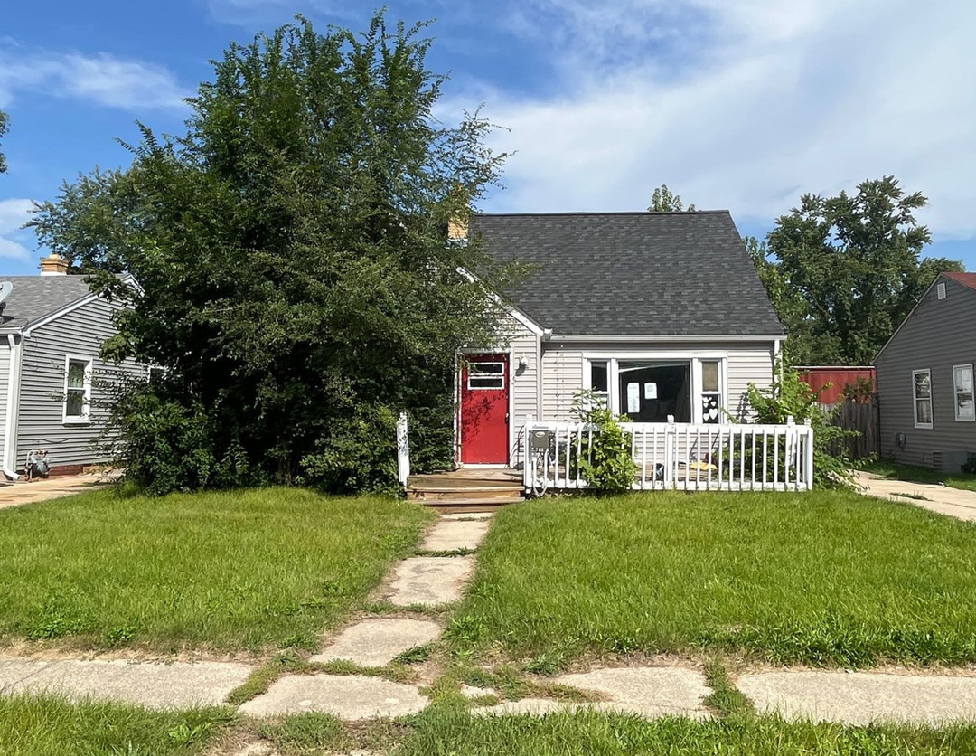 Pierce Ave, Rockford, IL 61103