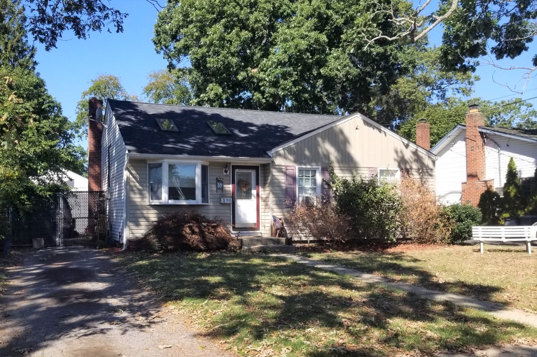 Wall St, Farmingdale, NY 11735 #1