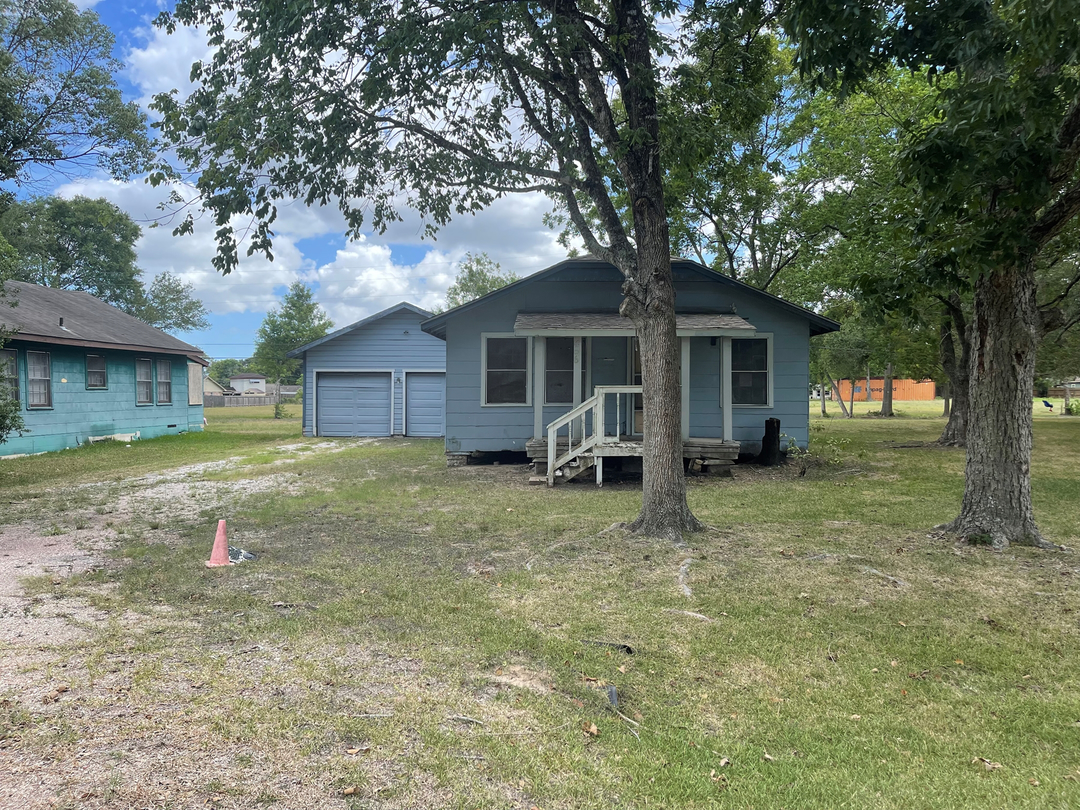 Foley St, Alvin, TX 77511 #1