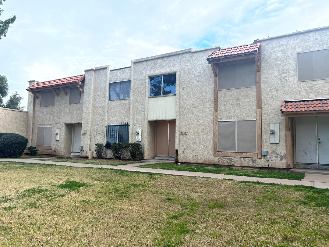 32nd Ave, Phoenix, AZ 85051