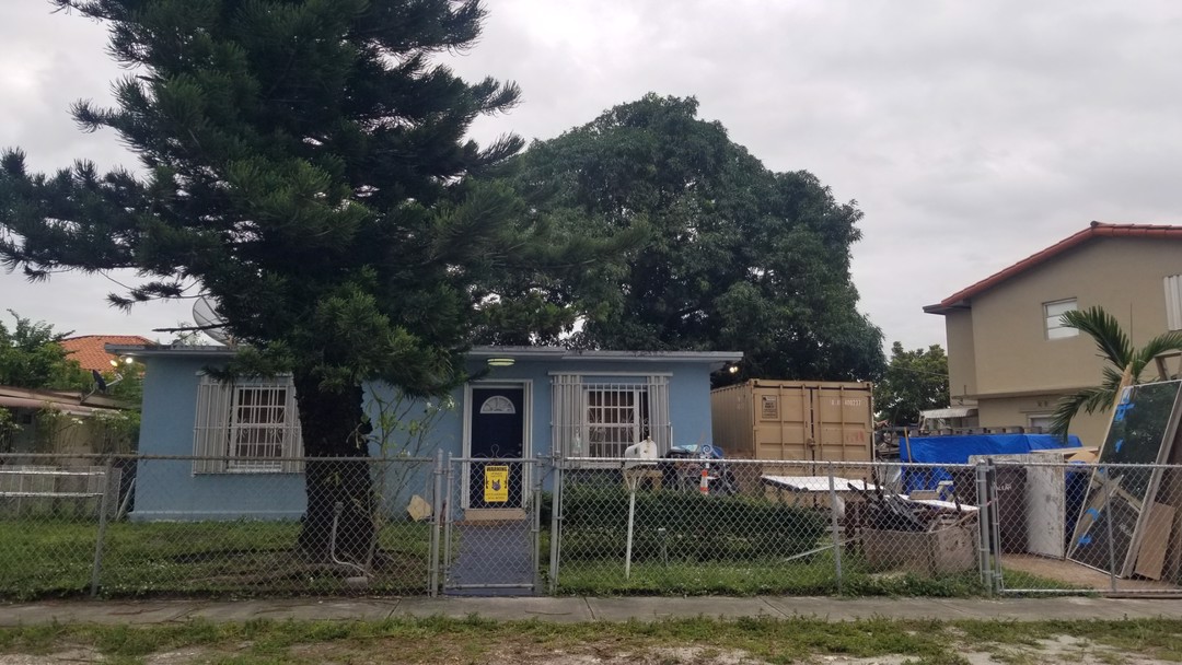 11th Pl, Hialeah, FL 33010