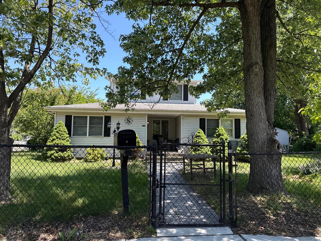 100 Beacon Blvd<br>Keansburg &middot; NJ &middot; 07734<br>Monmouth County