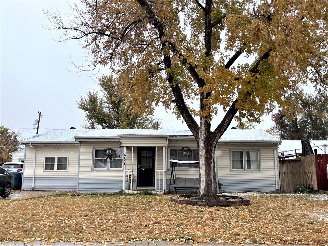 Niagara St, Commerce City, CO 80022