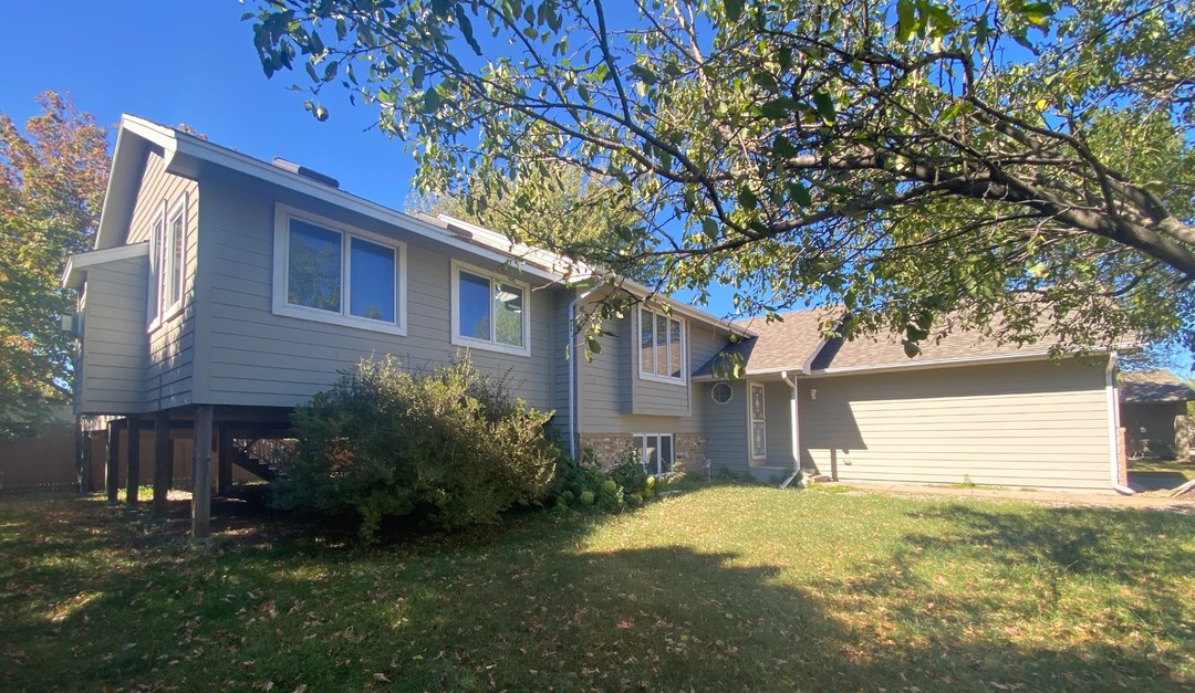 Swift Cir, Shakopee, MN 55379 #1