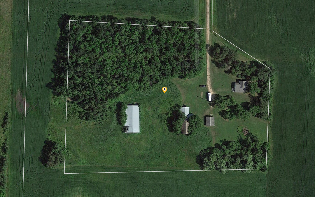 220th St, Roseau, MN 56751
