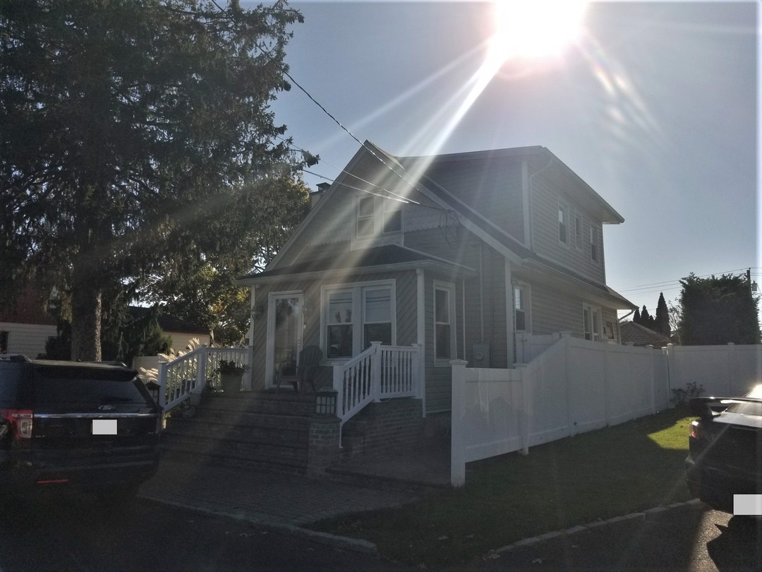 30th St, Copiague, NY 11726 #1