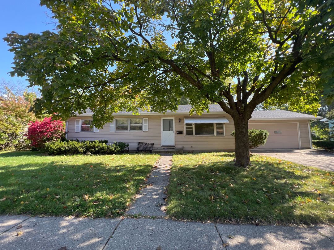 Mclean Blvd, Elgin, IL 60123
