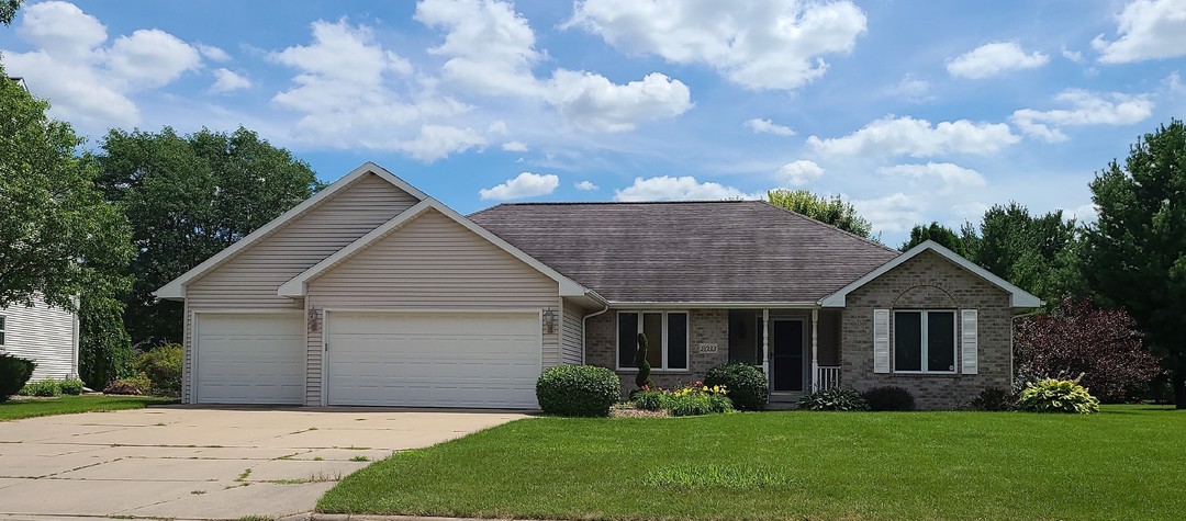 Whistling Swan Cir, DE Pere, WI 54115