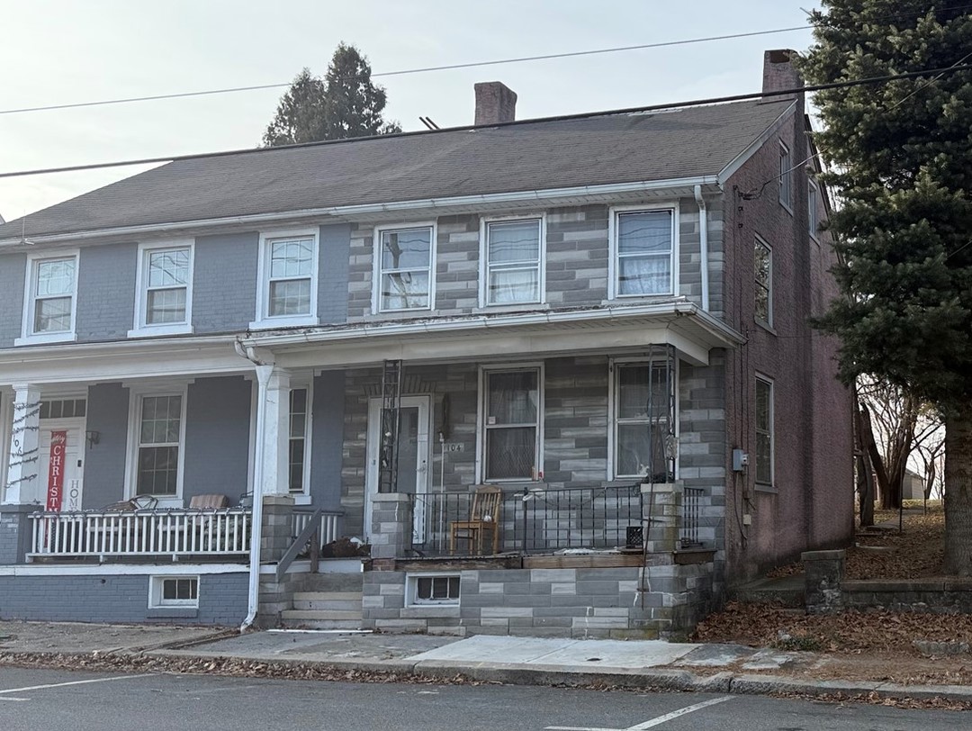 2nd St, Womelsdorf, PA 19567