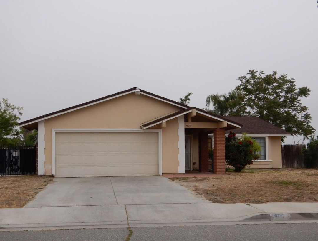 Baker St, San Jacinto, CA 92583