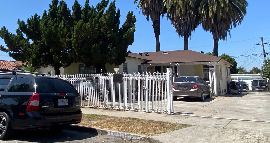 Evergreen Ave, South Gate, CA 90280