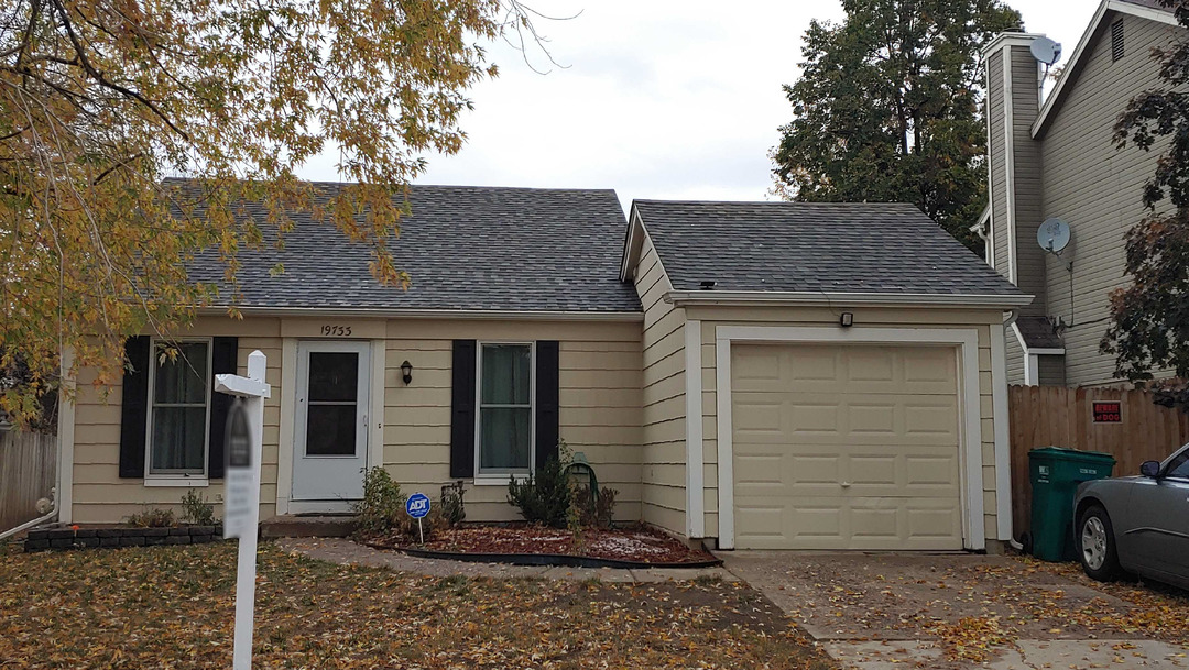 Girard Ave, Aurora, CO 80013