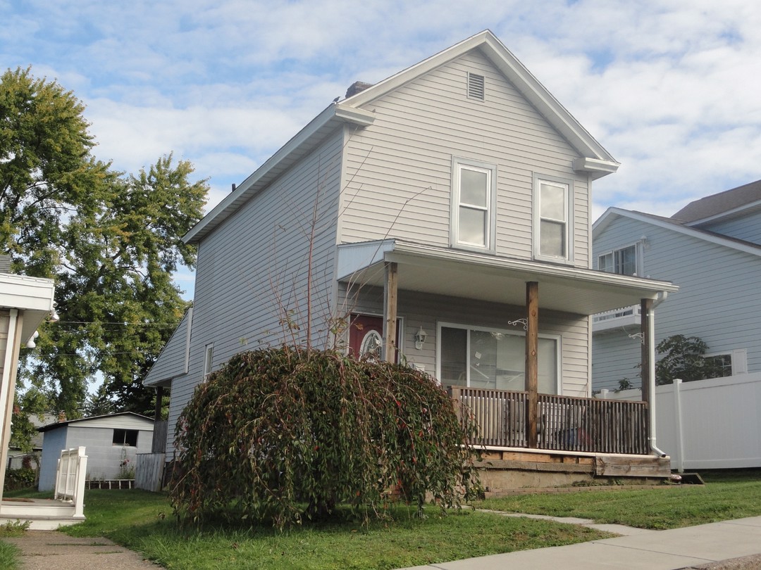Allwine Ave, Jeannette, PA 15644 #1