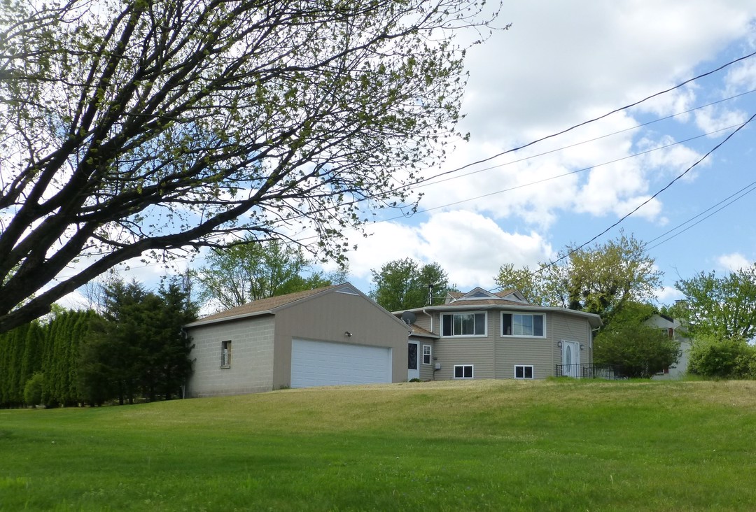 Roosevelt Ave, York, PA 17408 #1