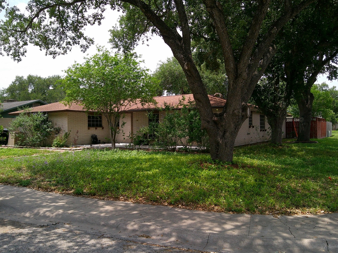 Kleberg County property