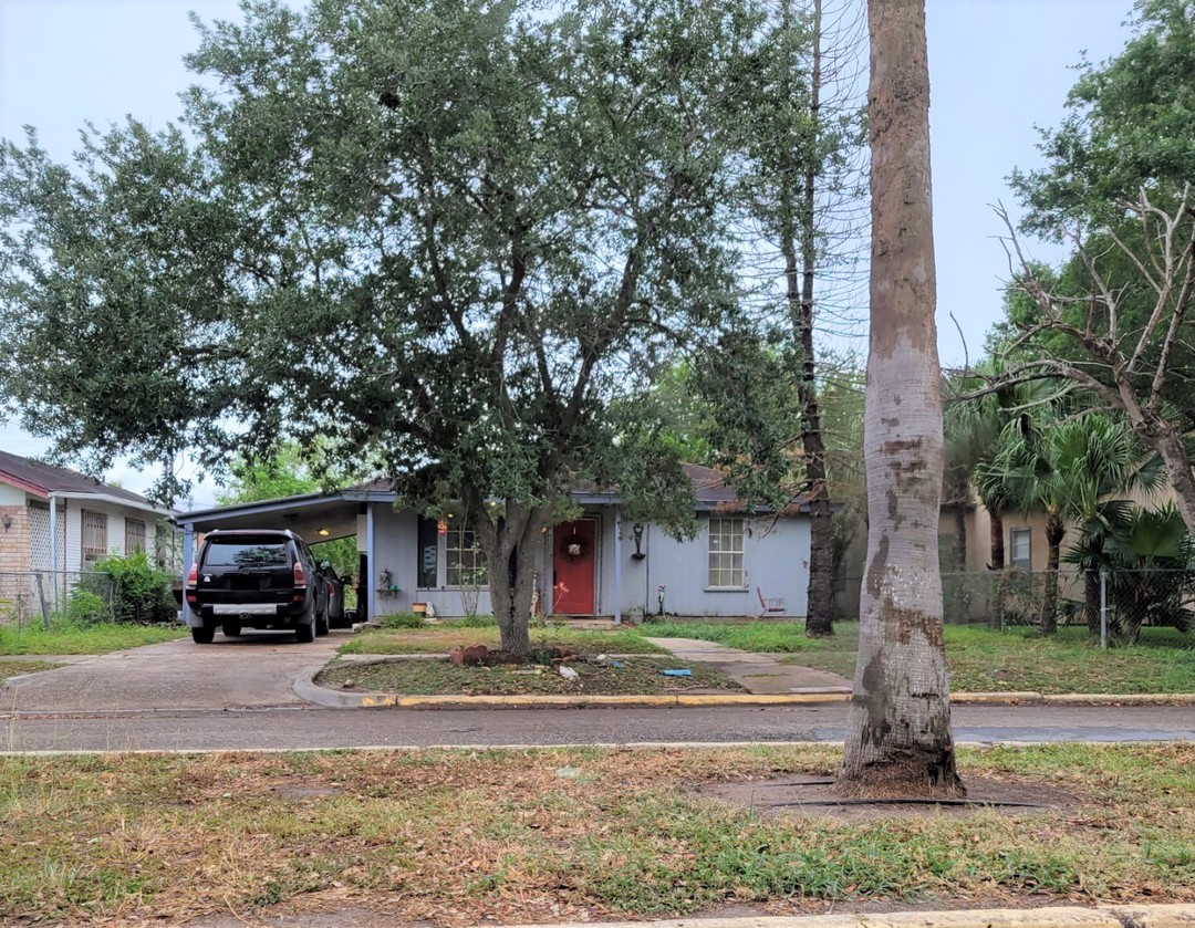 Pierce Ave, Harlingen, TX 78550