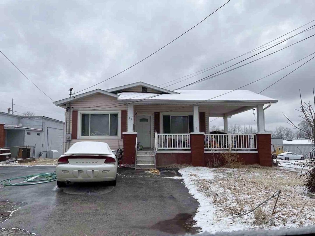 Elm St, Alton, IL 62002