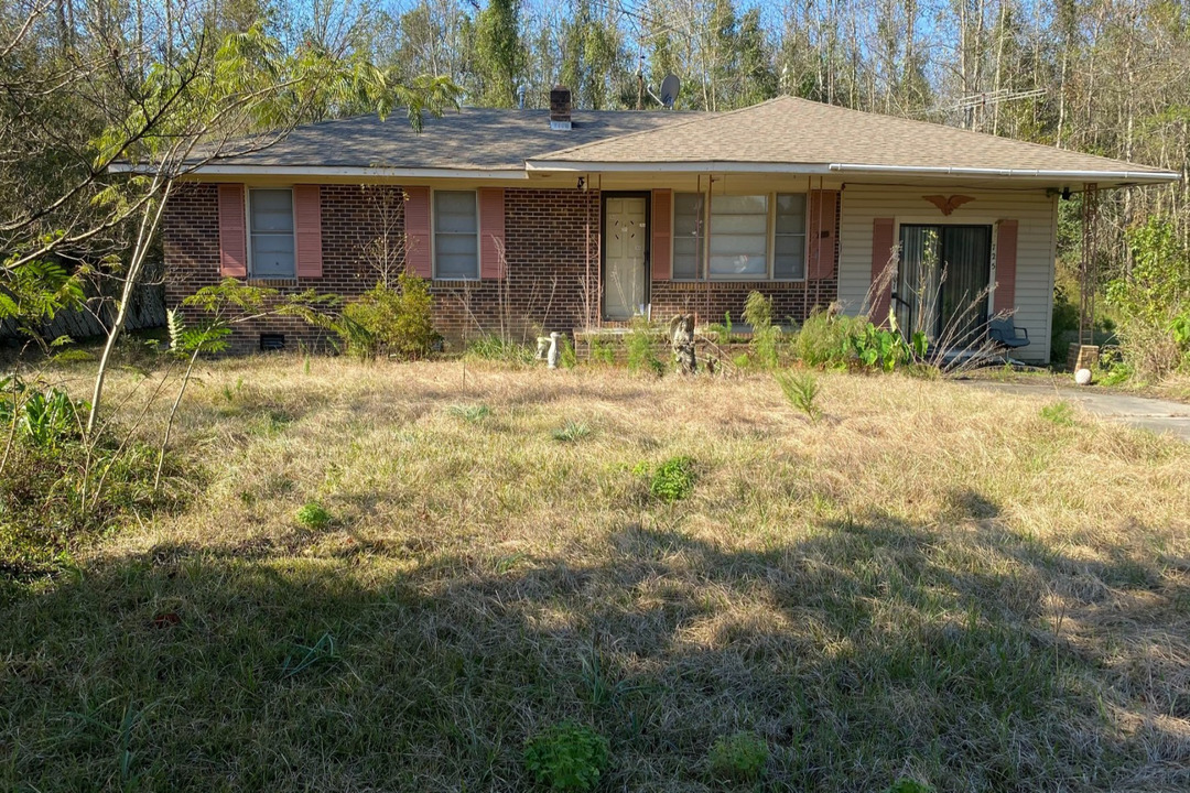 725 Mcclary Rd, Evergreen, NC 28438 ServiceLink Auction