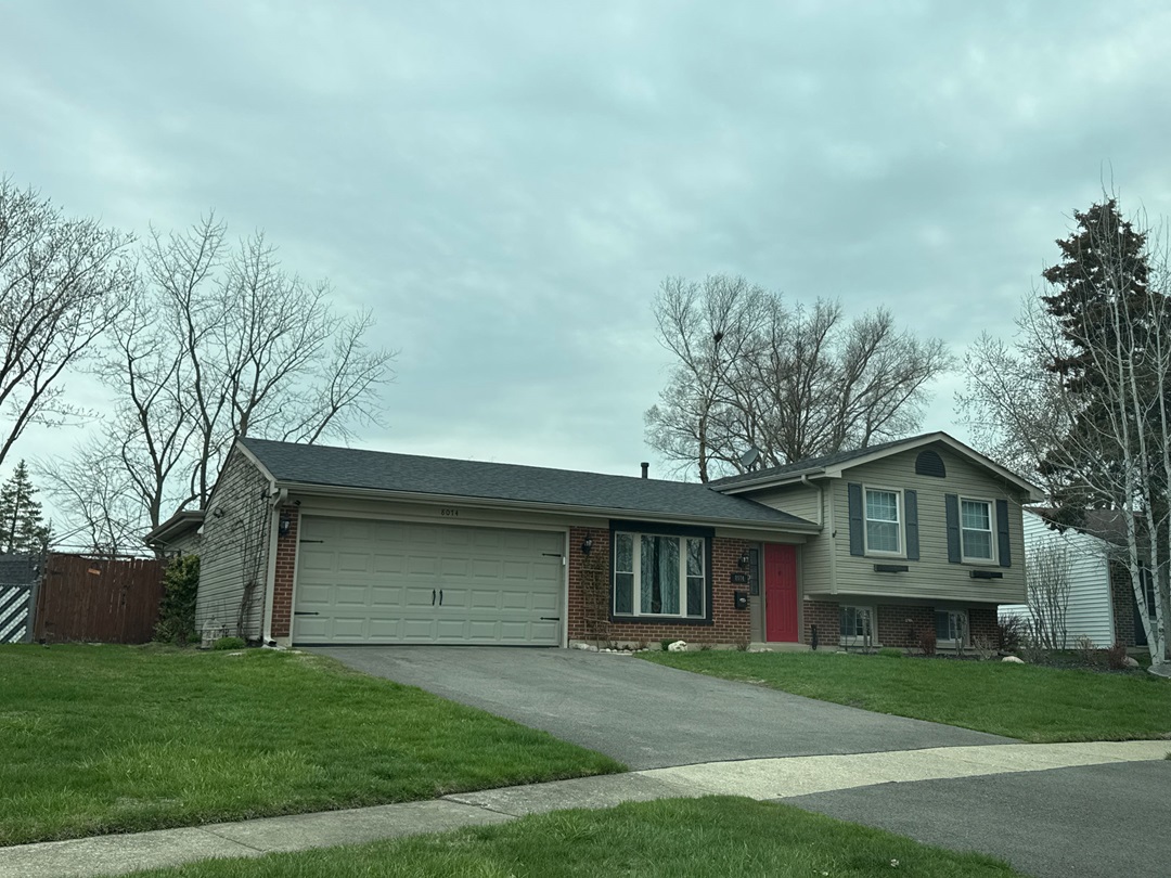 Dartmouth Ln, Hanover Park, IL 60133