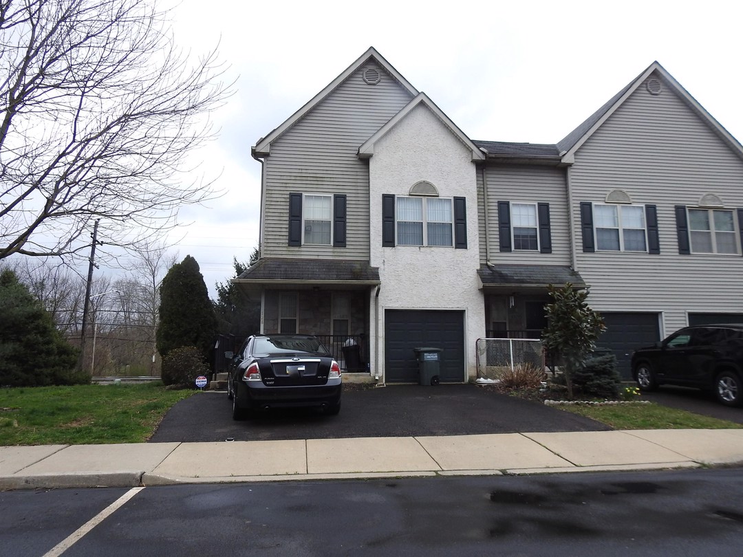 Altimari Ct, Southampton, PA 18966