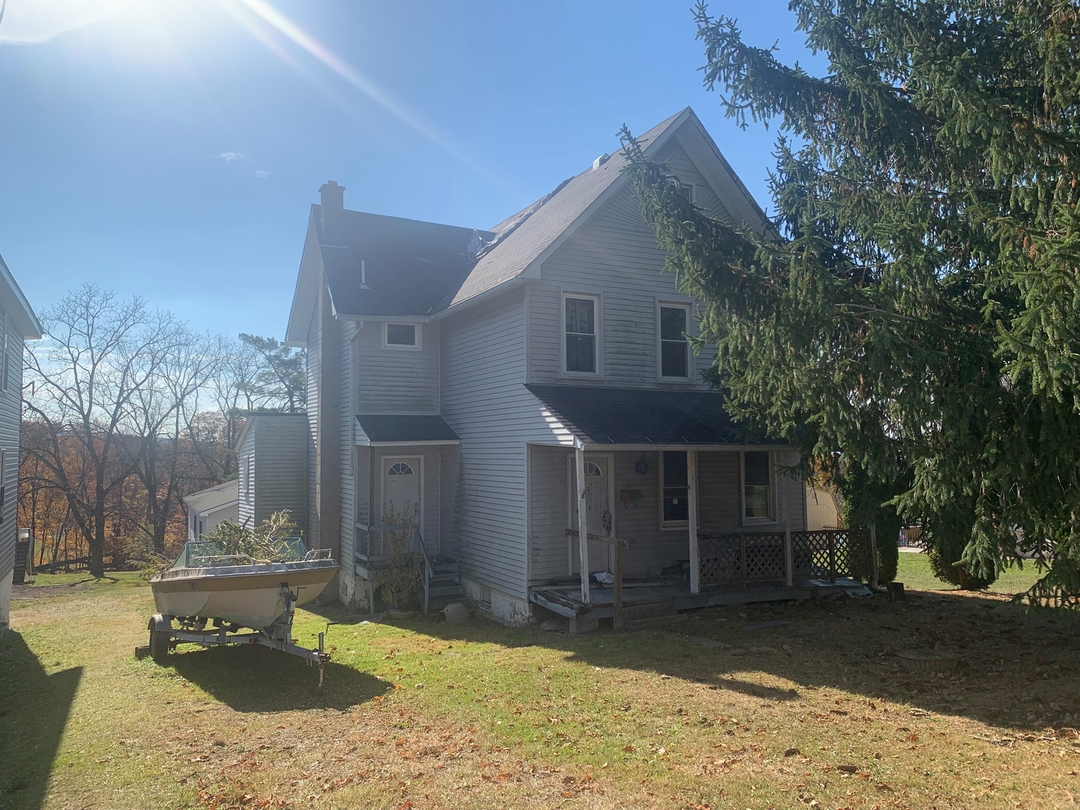 Chestnut St, Mountain Top, PA 18707 #1