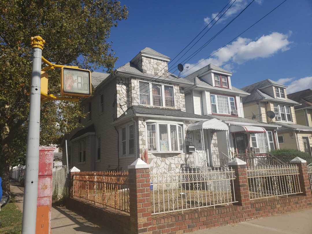 130th St, South Ozone Park, NY 11420