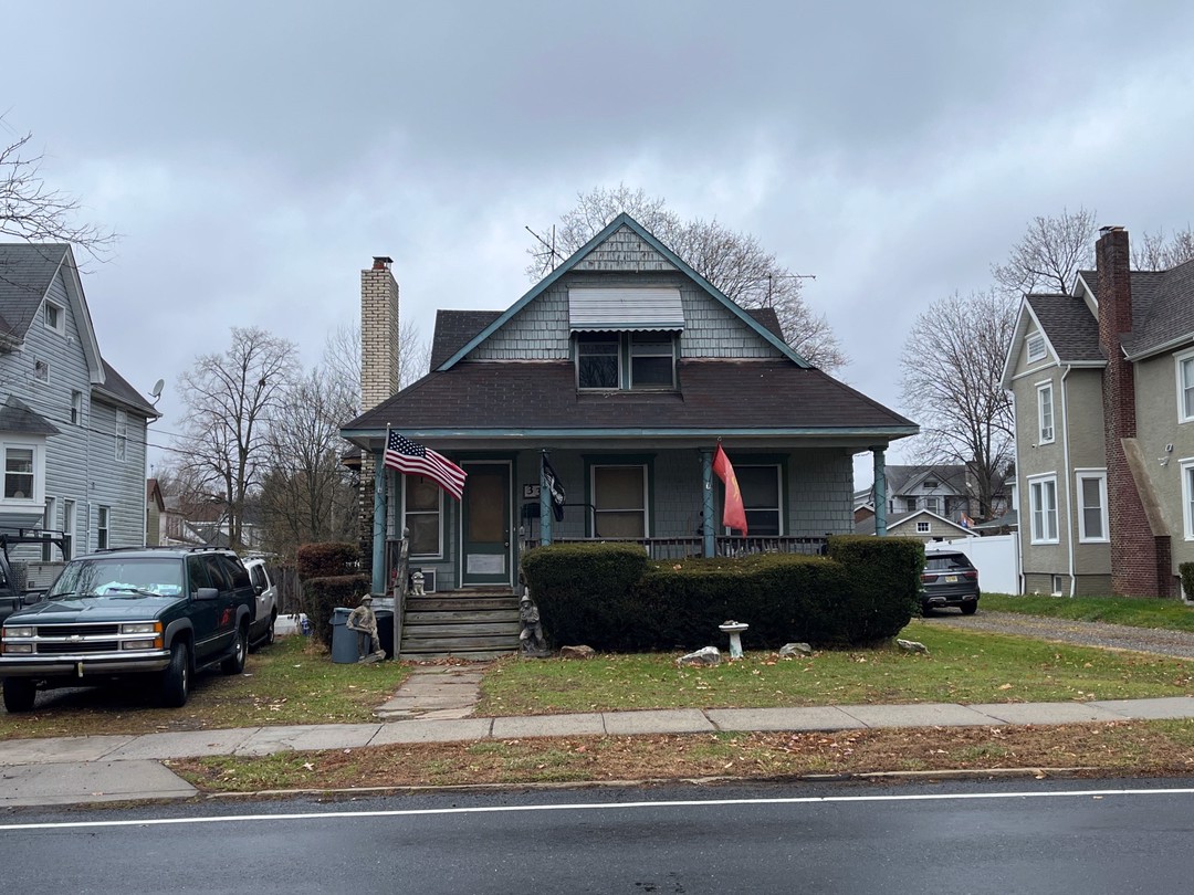 Broadway , Freehold, NJ 07728
