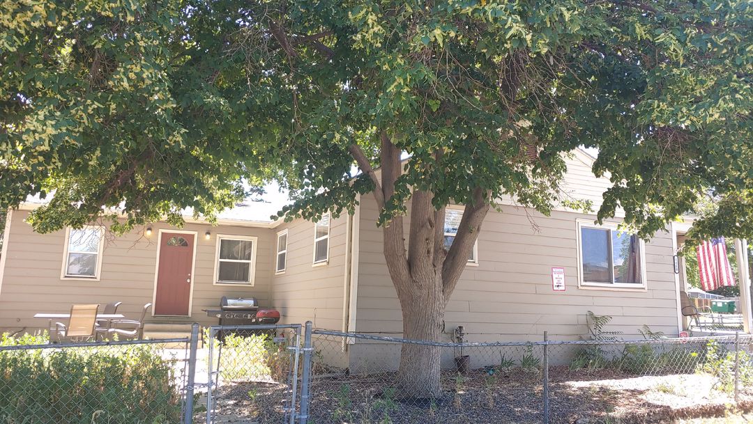 Chester St, Aurora, CO 80010