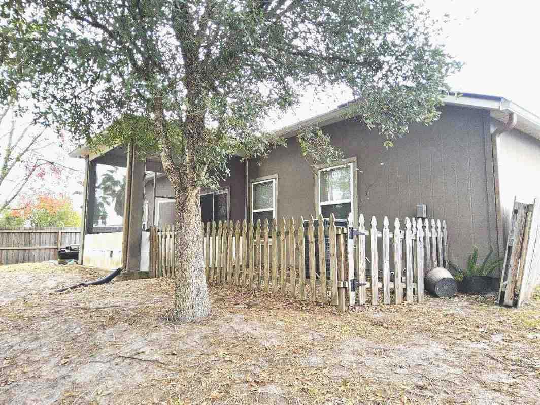 15198 Bareback Dr photo 3