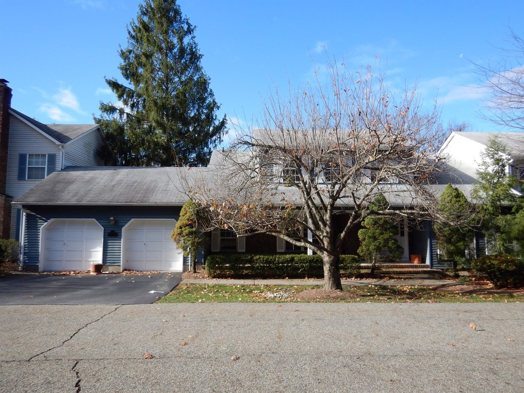 Tomahawk Dr, Wayne, NJ 07470 #1