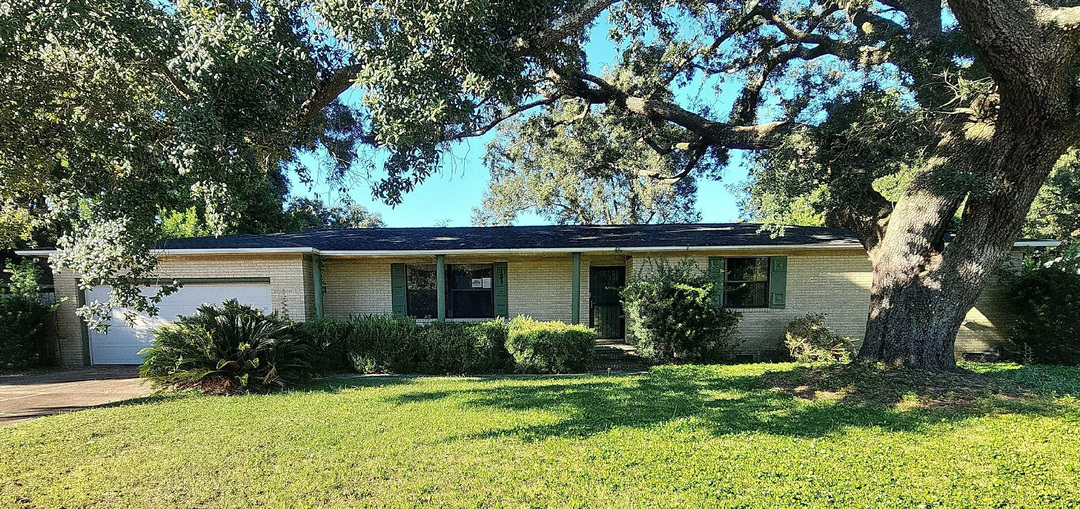 Dunmire St, Pensacola, FL 32504