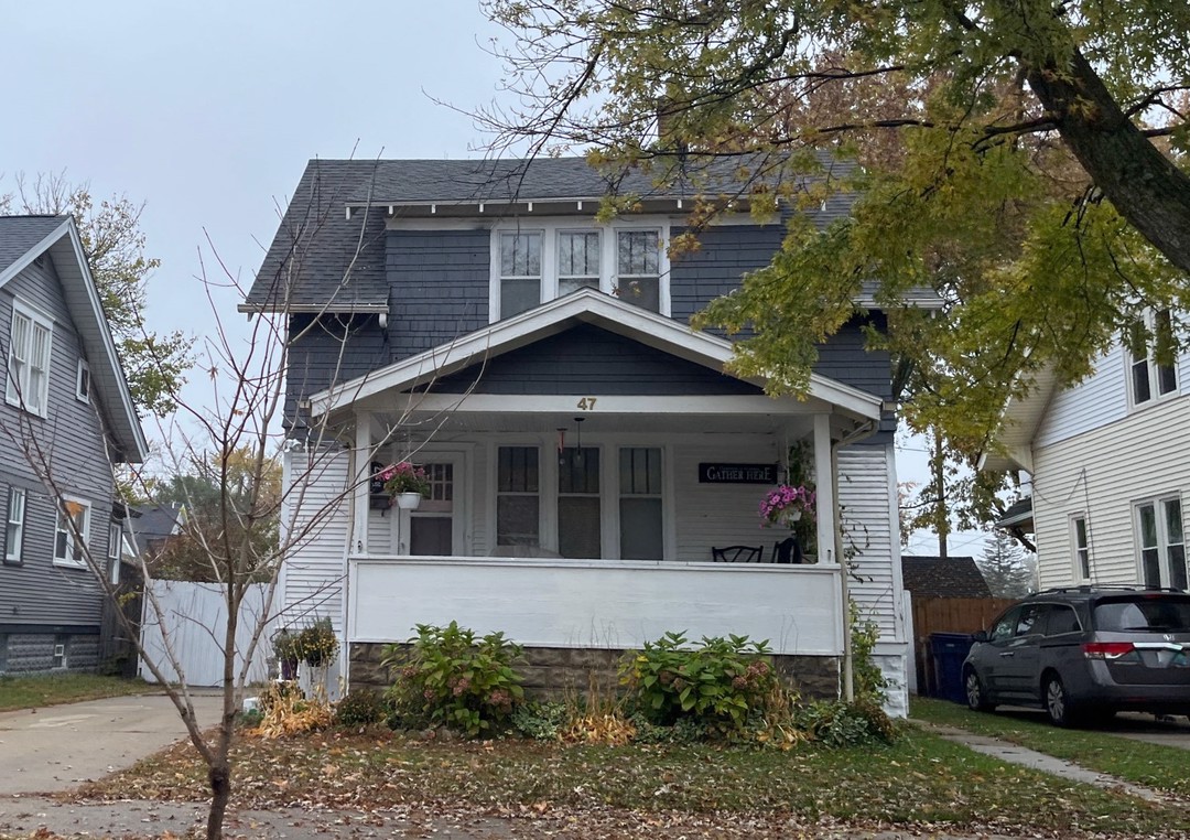 20th St, Holland, MI 49423