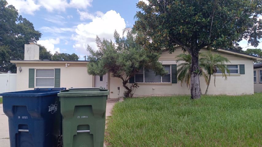 Henry Ave, Tampa, FL 33614