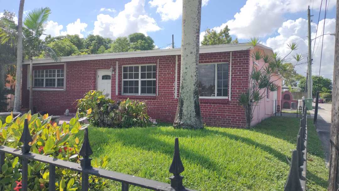23rd St, Hialeah, FL 33010 #1