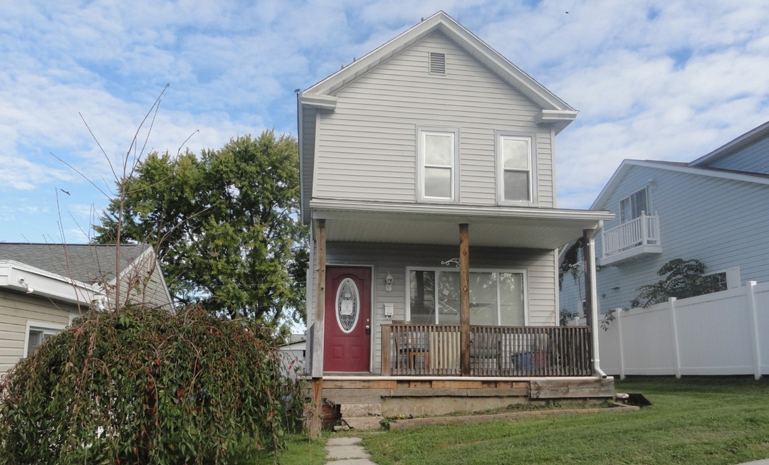 Allwine Ave, Jeannette, PA 15644