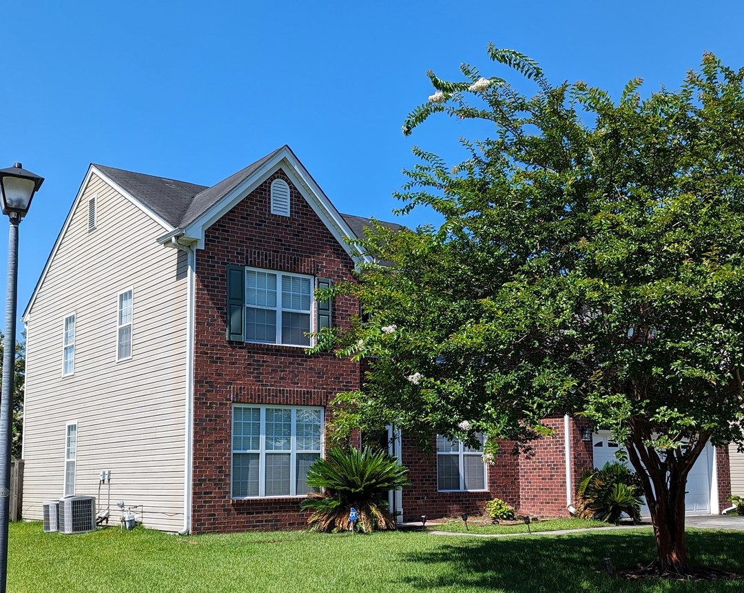 Middlesboro Ave, Summerville, SC 29485 #1