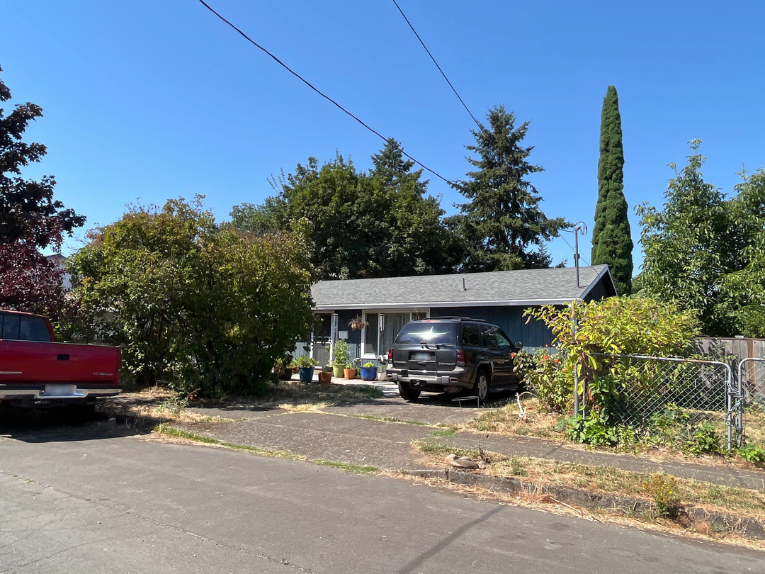 77th Ave, Portland, OR 97206