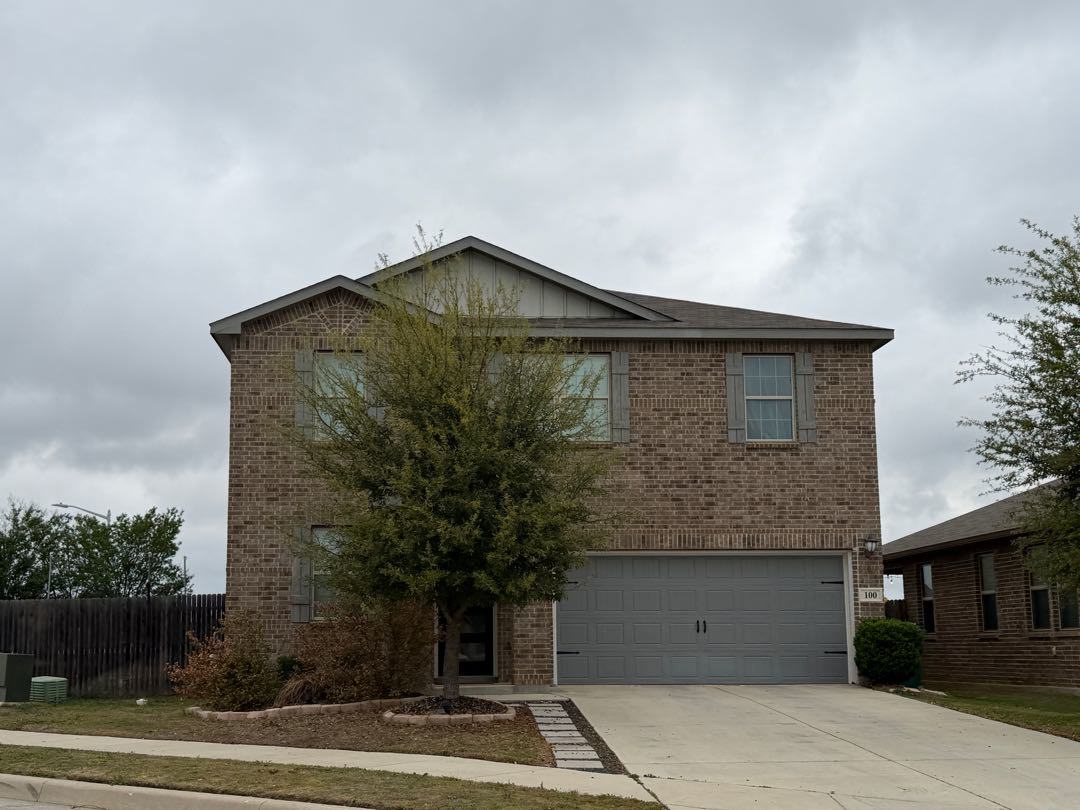 100 Clarendon<br>Boerne &middot; TX &middot; 78015<br>Bexar County